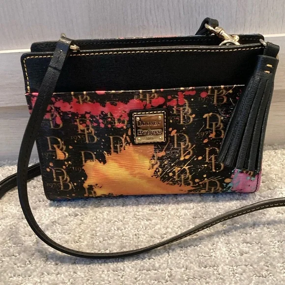 Dooney & Bourke Black Multicolor Bag - Picture 2 of 11